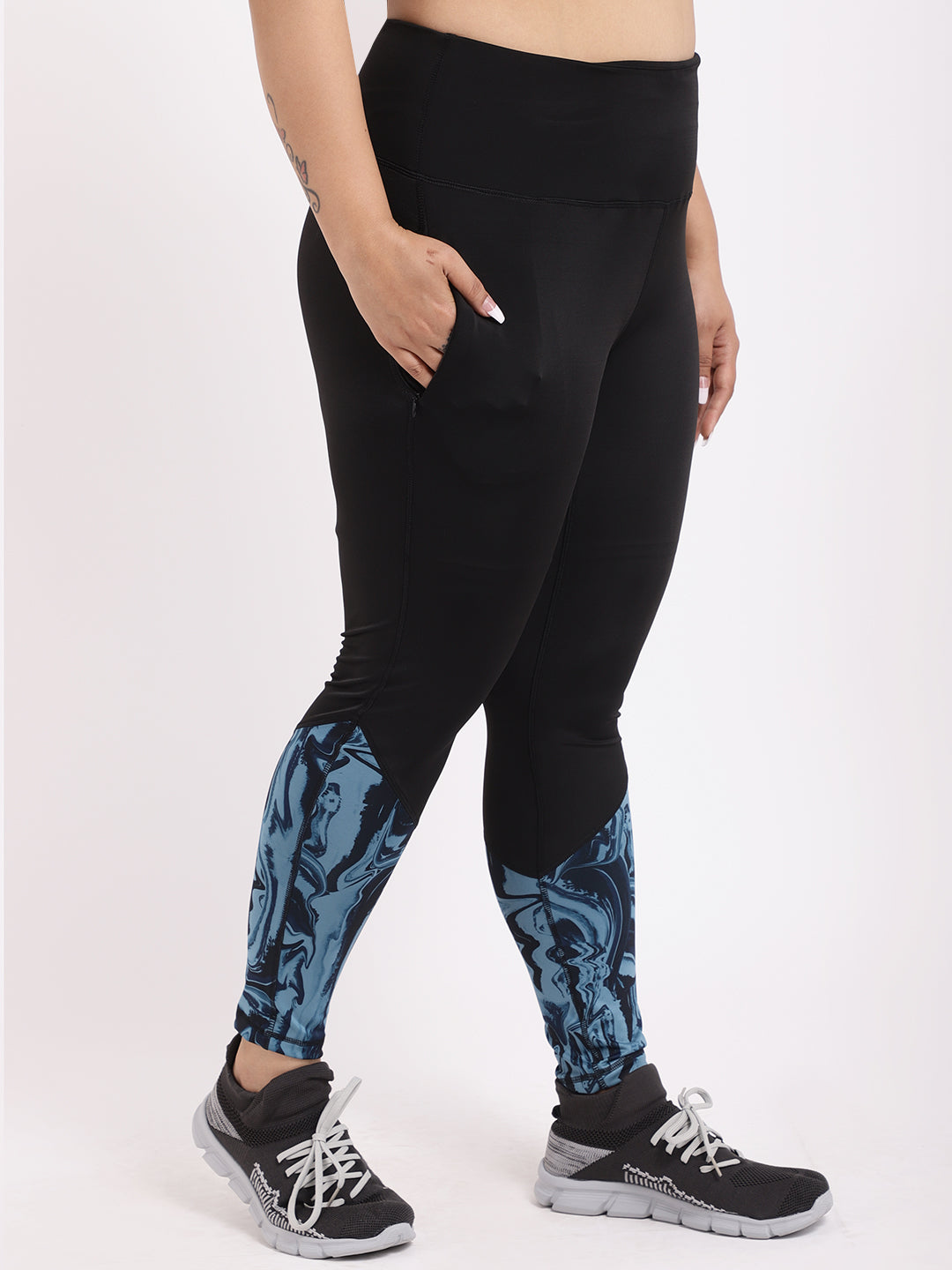 Black Marbling Style Diva Leggings