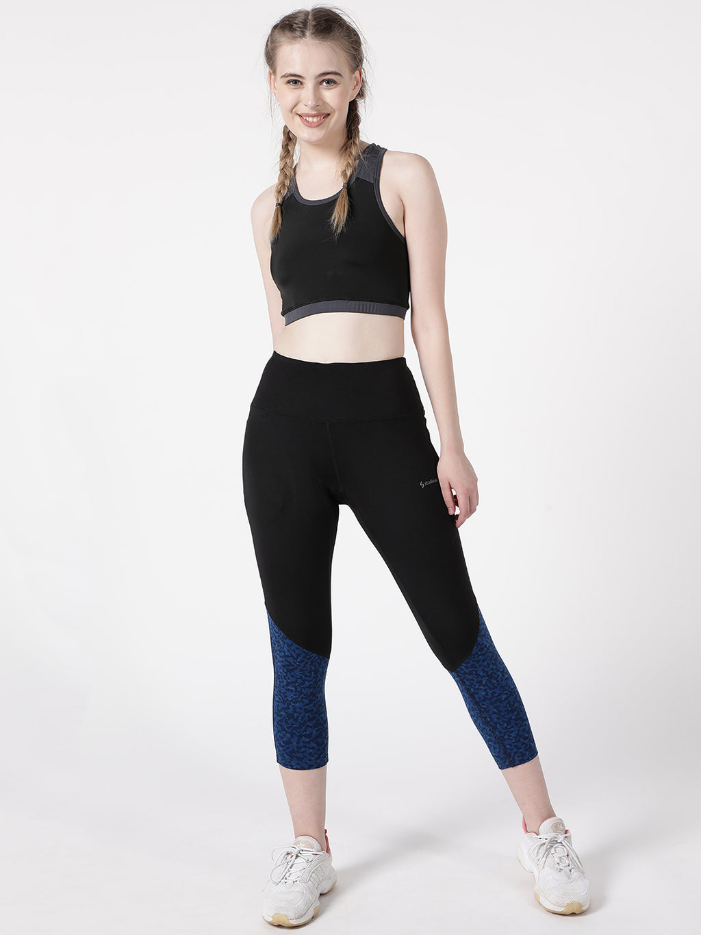 Black Royal Print Style Diva Capri