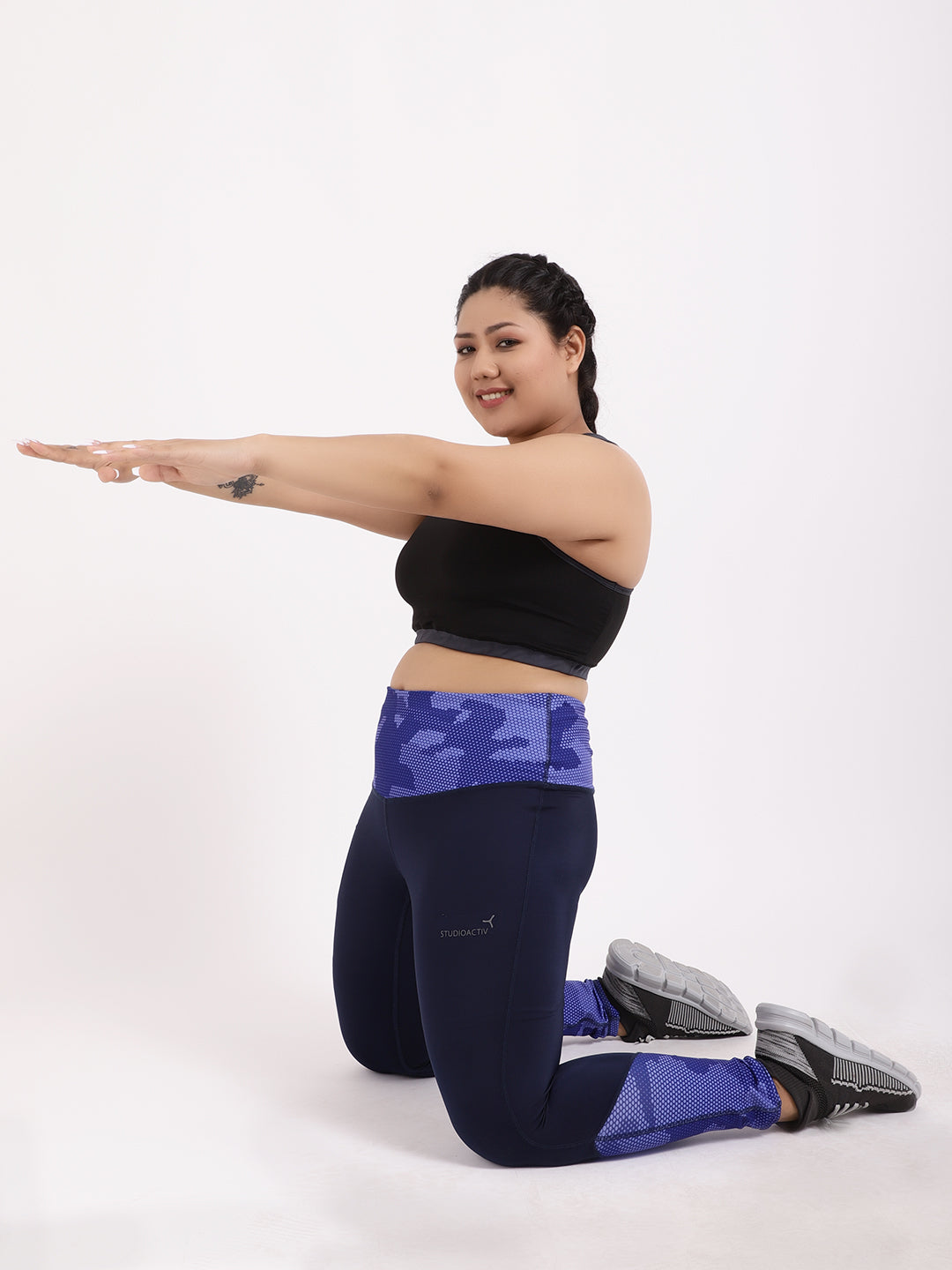 Navy Print Style Diva Leggings