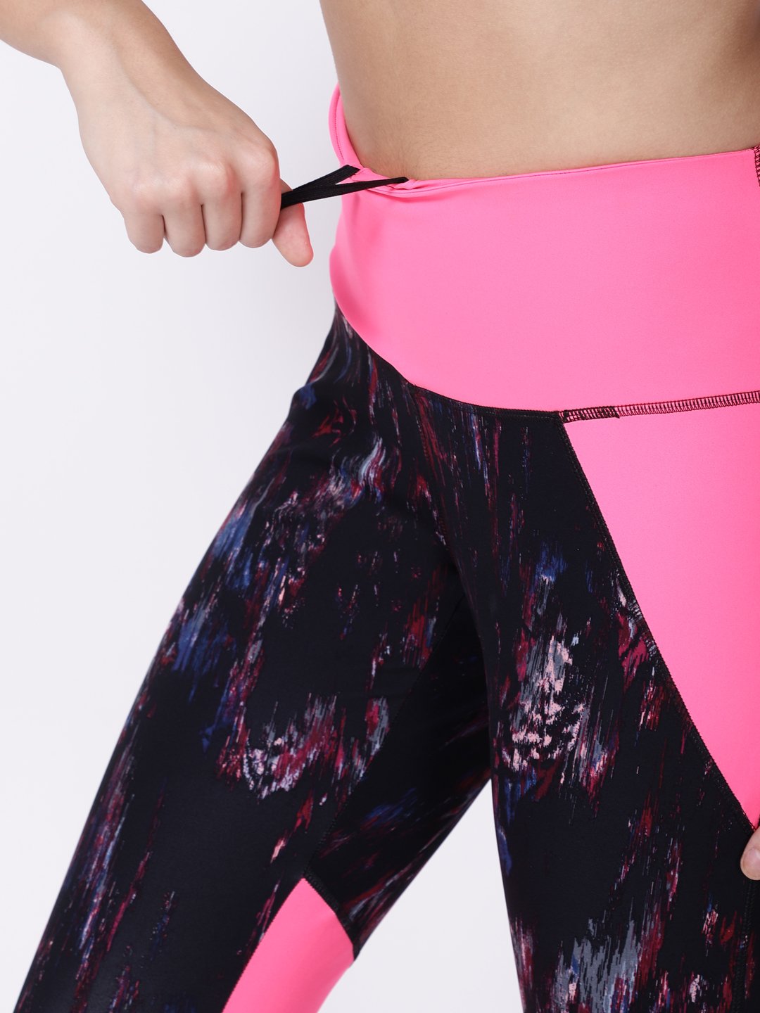 Black Printed NeoPink Road Runner Leggings
